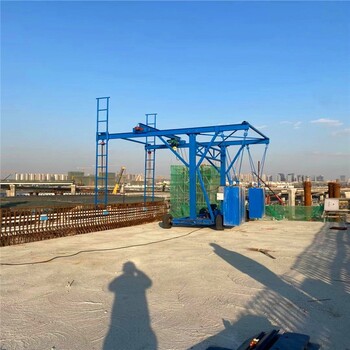 厚榮防撞墻模板施工臺(tái)車,阿克蘇防撞墻模板臺(tái)車