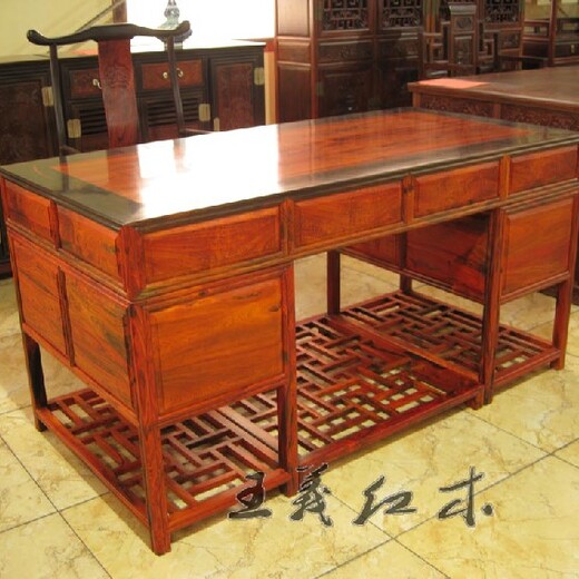 王义红木济宁红木家具,济宁销售王义红木缅甸花梨办公桌