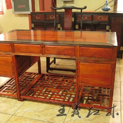 王义红木古典书桌,济宁济宁小户型王义红木大红酸枝办公桌厚重