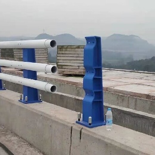 北京密云不锈钢防撞护栏安装方法