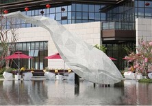 北京大型不锈钢鲸鱼雕塑批发图片1