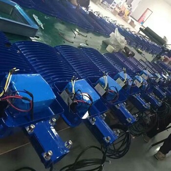 吕梁中阳县LED路灯生产厂家9米10米路灯杆多少钱