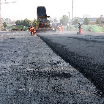 郑州济源市柏油马路改色施工公司,沥青路面摊铺