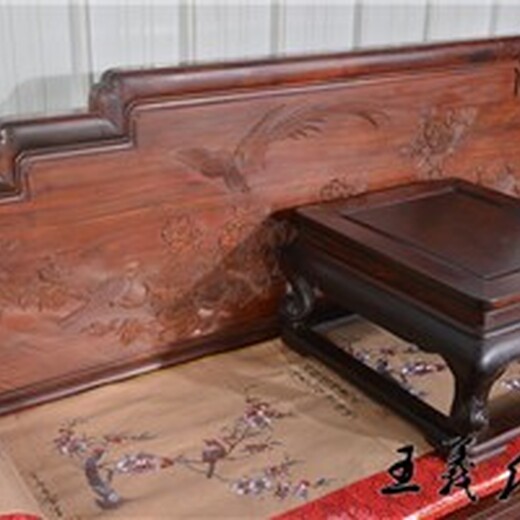 缅甸花梨沙发老挝大红酸枝双人床有品位,大红酸枝罗汉床