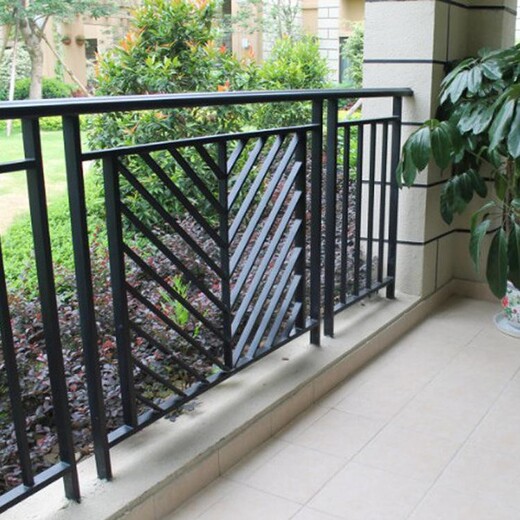 阳泉定做阳台护栏规格材质,锌钢栏杆