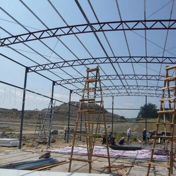山西忻州忻府区供应山西晨飞钢结构雨棚规格,钢结构生产
