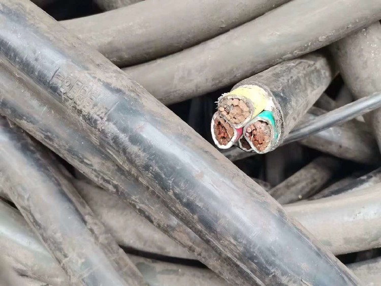 锦州废旧电缆回收放心省心,架空绝缘导线回收