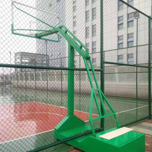 鑫旺丰体育场围网,白山喷塑篮球场围网表面处理方式