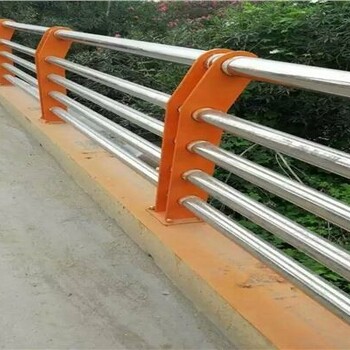 福建不锈钢复合管护栏多少钱一米