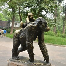 北京玻璃鋼大猩猩雕塑圖片