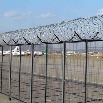 太仓圈地安全隔离防护网铁丝绳飞机场防爬网刺护栏