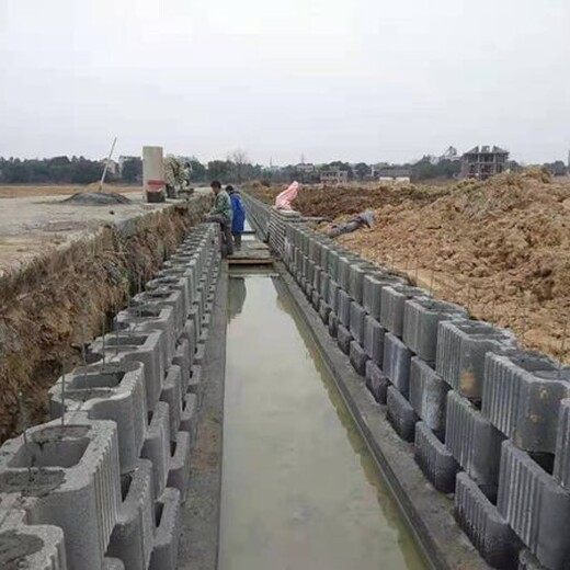 贵州黔西南定制生态挡土墙砌块