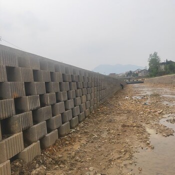 湖南岳阳护坡仿石挡土墙生产厂家