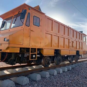大型铁路石砟卸料车费用铁路石渣车