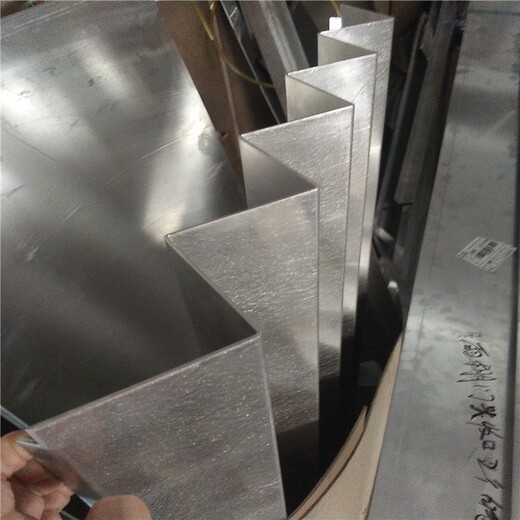 南京供应镂空铝单板,干挂铝单板