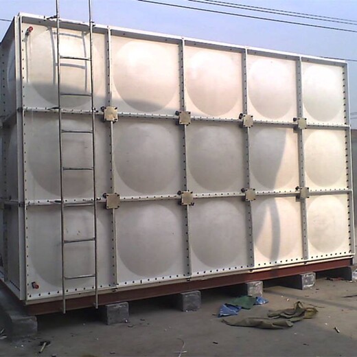 伊犁市100吨玻璃钢水箱配件