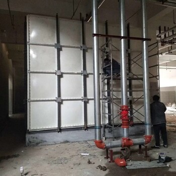 新疆昆玉定制玻璃钢水箱厂家供应