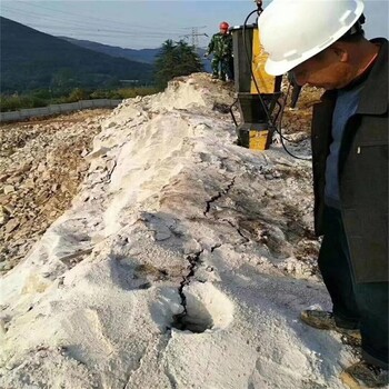 劈裂机地基岩石拆除,开山机