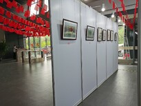 上海务美画展展示板架子,阜阳便宜上海务美务美牌白色八棱柱挂画展览板报价图片2