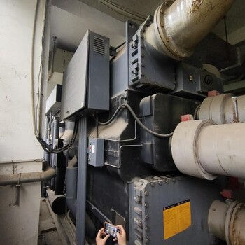 涡旋式自然冷却风冷冷水中央空调机组回收拆除
