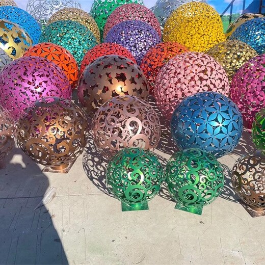 重庆不锈钢镂空球雕塑,金属球雕塑