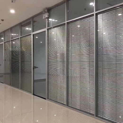 深圳光明新不到顶双层玻璃隔断,办公室中空玻璃百叶隔断