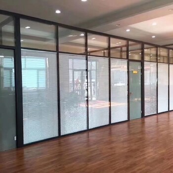 柳州玻璃隔断费用,办公室双层玻璃百叶隔墙