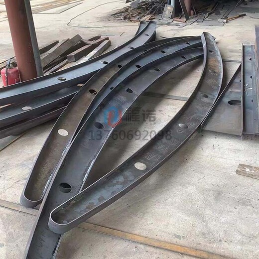 上海卢湾制作7字形车棚大梁,异型钢加工