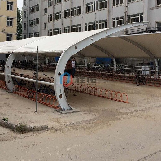 广州程诺停车棚大梁加工,广东云浮户外膜结构停车篷