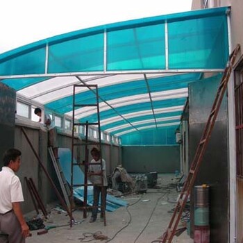 汇卓车棚阳光板,麦盖提县钢结构雨棚pc采光板温室大棚阳光板