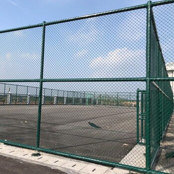 自贡喷塑篮球场围网规格材质体育场围网