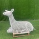 鏡面鹿雕塑圖