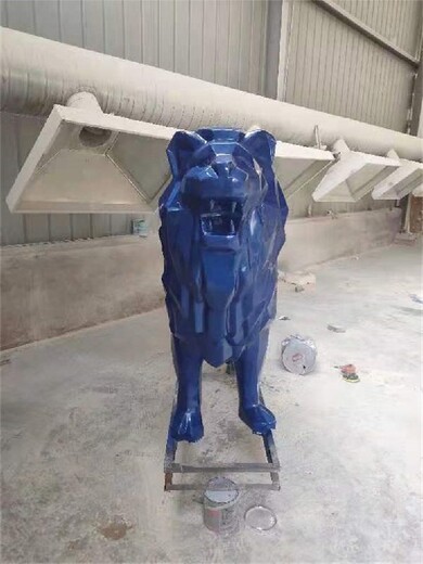 河北新品狮子雕塑制作厂家,几何切面狮子雕塑
