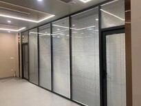 美隔办公室双层玻璃百叶高隔断,松江办公室铝合金玻璃百叶隔墙加工图片1