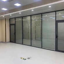 广州白云定制办公室玻璃隔断定做电话图片