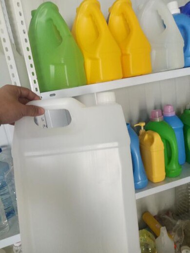 桐城销售尿素桶规格