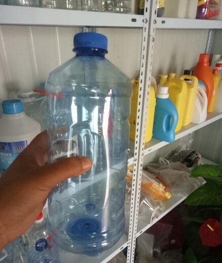 郑州玻璃水瓶出售,磨砂汽车玻璃水瓶