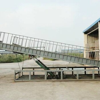 湖北荆州定制养殖场电动升降机3吨上猪台装猪升降机固定式卸猪台