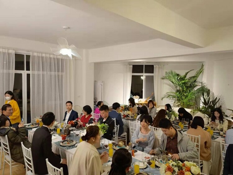 广州企事业联欢会中西式自助餐靠谱的