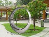 广场不锈钢圆环雕塑色泽光润,广场城市水景发光装饰