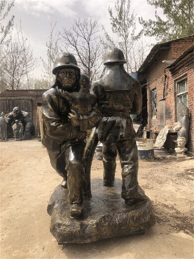 北京救火玻璃钢消防员雕塑公司,消防战士雕塑