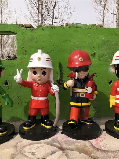 辽宁彩色玻璃钢消防员雕塑模型