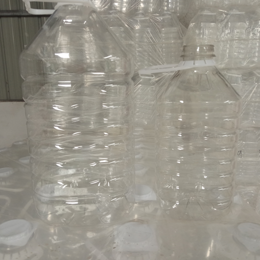 开封塑料制品制造厂家2.5L散装白酒瓶,定制透明塑料瓶