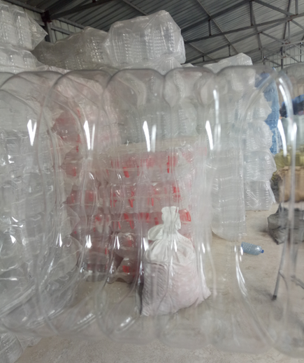 黄山塑料瓶子2.5L散装白酒瓶,透明食品塑料瓶加工厂家
