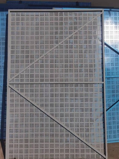 亚奇脚手架钢板网,苏州12米钢板网多少钱一平米