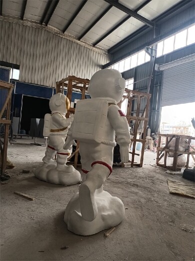 北京仿真太空人雕塑图片,雕塑加工厂