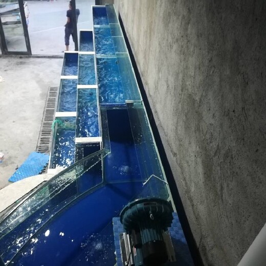 广州荔湾长2.8米海鲜池怎么做,玻璃海鲜池