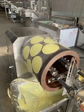 工业诸城诚达食品机械全自动烤鸭饼机结构,全自动春卷皮机图片
