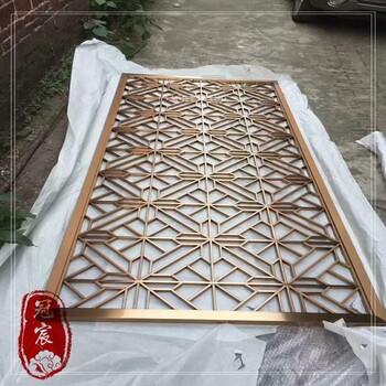 青海不銹鋼屏風(fēng)定制鈦金鏤空雕花隔斷花格香檳金不銹鋼焊接屏風(fēng)
