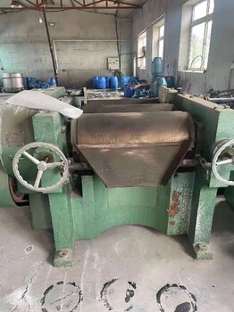 雙鴨山大量回收三輥研磨機